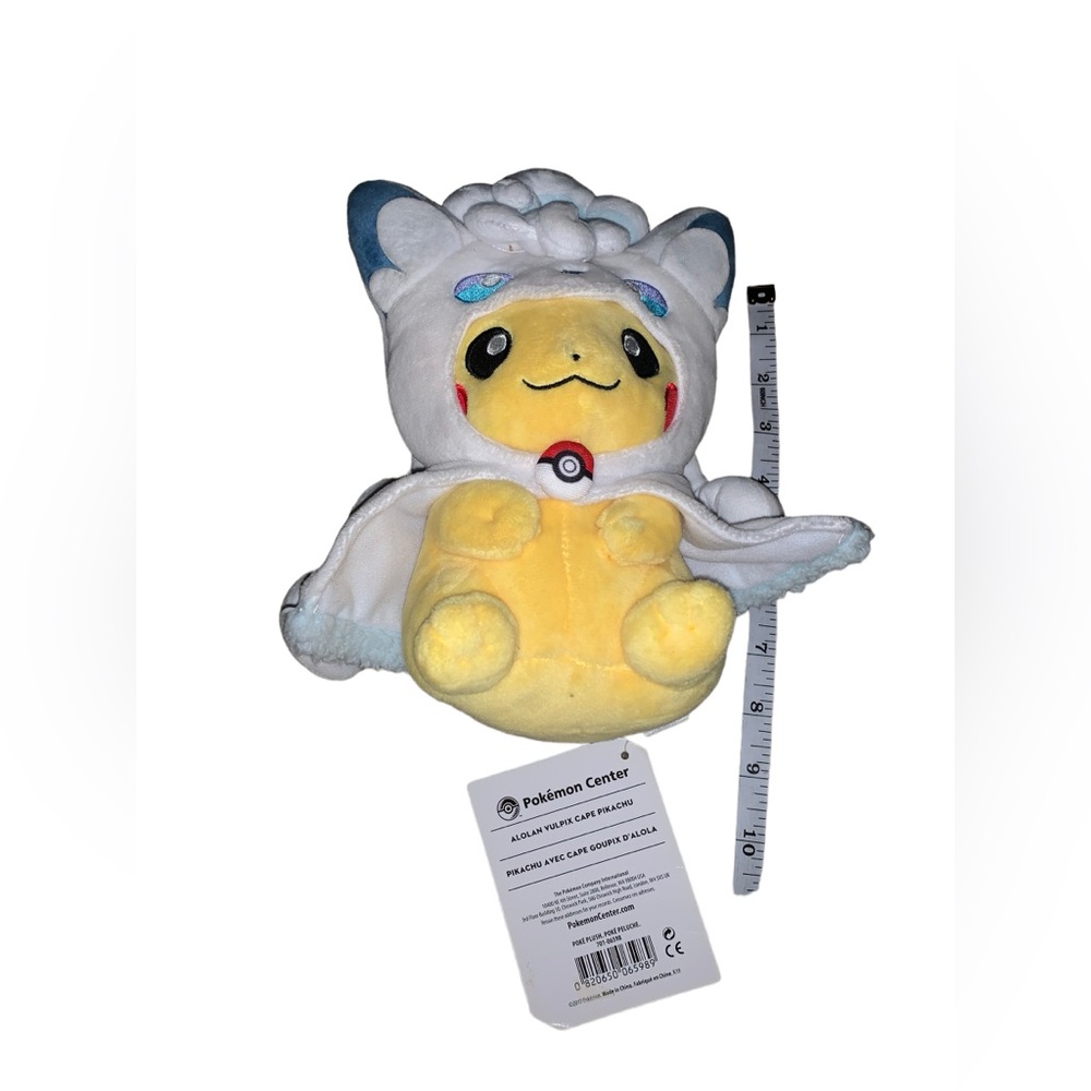 Nintendo Center Pokemon Center Alolan Vulpix Cape Costume Pikachu Poke Plush New